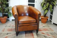 Schapenleren fauteuil.