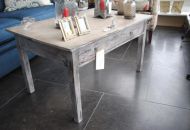 Geschilderde salontafel.
