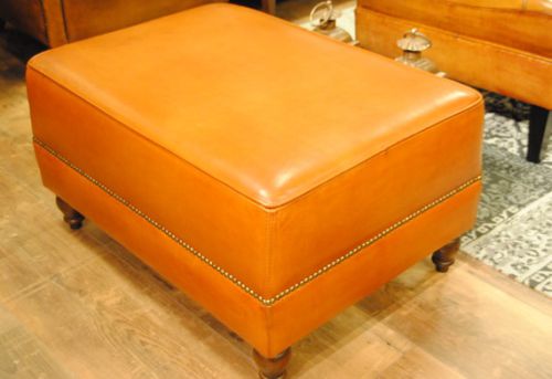Grote hocker.